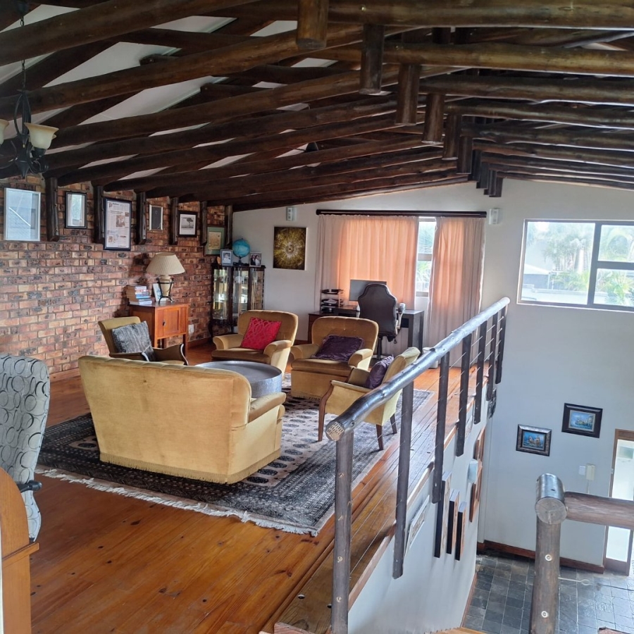 5 Bedroom Property for Sale in Gonubie Eastern Cape